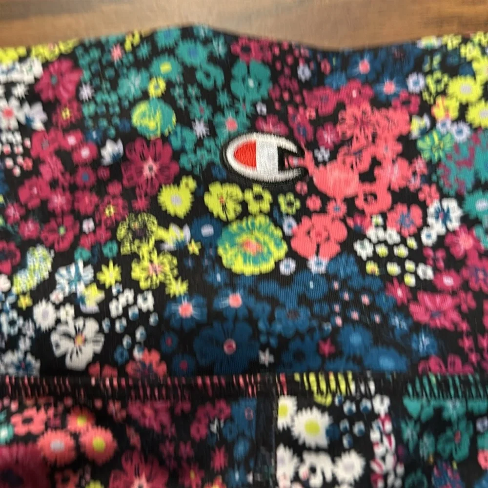 Champion-size-M-floral-leggings - Picture 3 of 6
